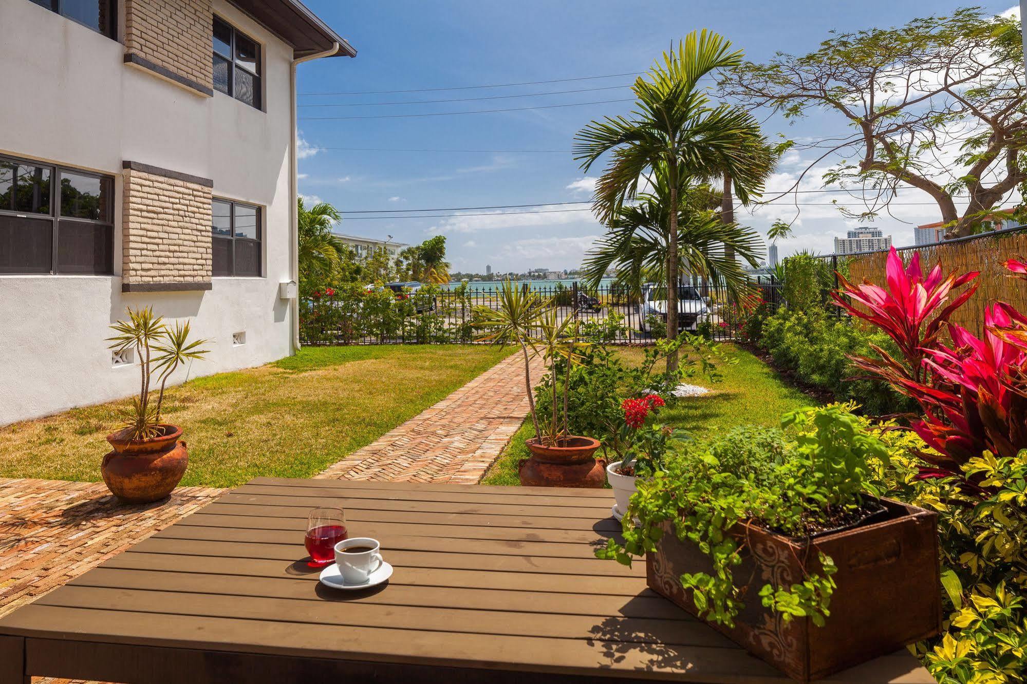 Miami Whitehouse Apartments North Bay Village Zewnętrze zdjęcie
